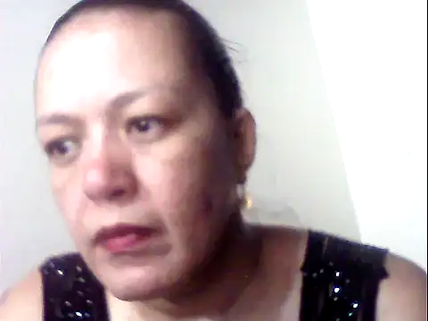 Snapshot of _yayis chatting on October 1, 11:33 pm yayis online show from October 1, 11:33 pm