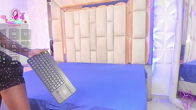 Snapshot of Sarah_Adamss chatting on November 16, 12:33 pm Sarah Adamss online show from November 16, 12:33 pm