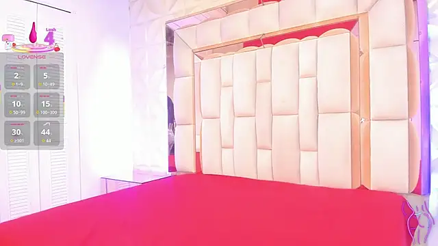 Snapshot of Sarah_Adamss chatting on November 17, 12:22 pm Sarah Adamss online show from November 17, 12:22 pm