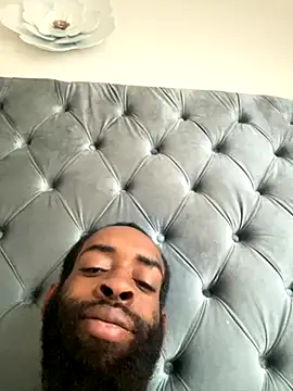 vaultclub online show from October 10, 12:04 pm