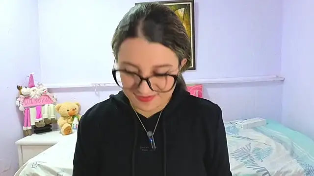 Snapshot of katiaa_lovv chatting on November 15, 12:02 pm katiaa lovv online show from November 15, 12:02 pm