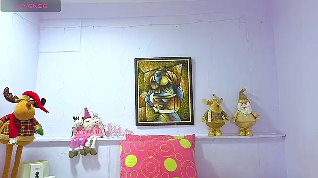 Snapshot of katiaa_lovv chatting on November 20, 12:05 pm katiaa lovv online show from November 20, 12:05 pm