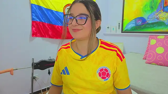 katiaa lovv online show from July 4, 3:13 am