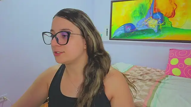 katiaa lovv online show from July 20, 3:43 am