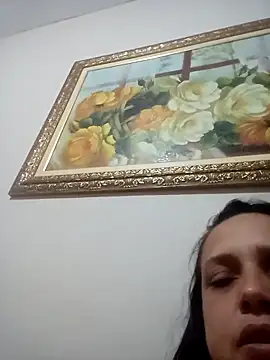 Snapshot of Crisribeiro chatting on October 15, 2:33 am Crisribeiro online show from October 15, 2:33 am