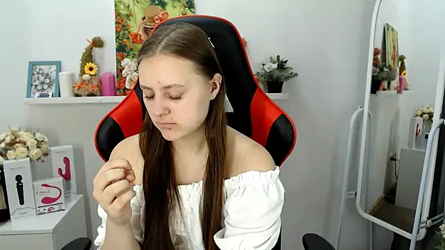 Snapshot of ArinaBelle chatting on October 15, 4:12 am ArinaBelle online show from October 15, 4:12 am