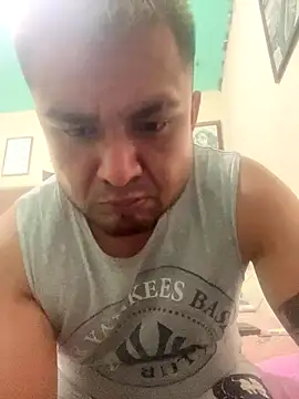 Snapshot of Sk3m_veryhot chatting on December 4, 7:28 am Sk3m veryhot online show from December 4, 7:28 am