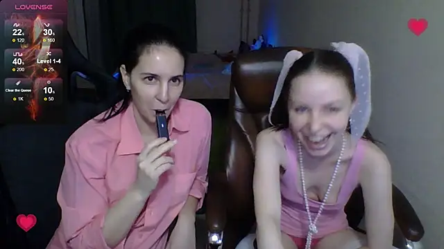 Snapshot of Irwi_Tomboy chatting on January 7, 9:39 pm Irwi Tomboy online show from January 7, 9:39 pm