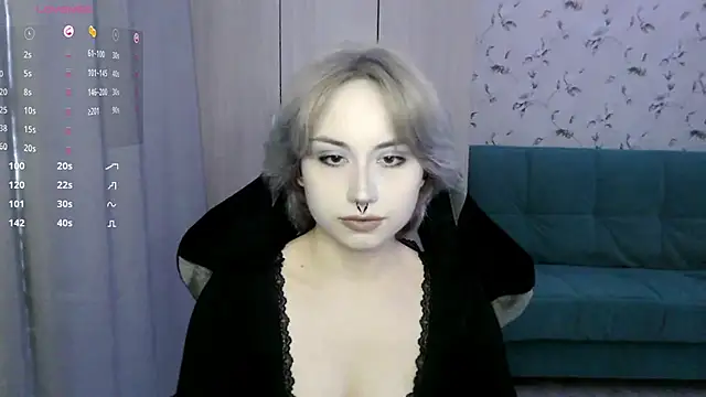 LeisaHopperstad online show from June 3, 1:25 pm