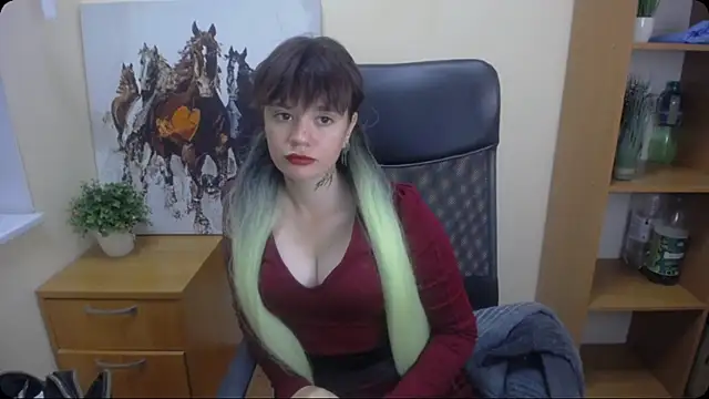 Snapshot of Dream_Caster_ chatting on October 11, 12:47 pm Dream Caster online show from October 11, 12:47 pm