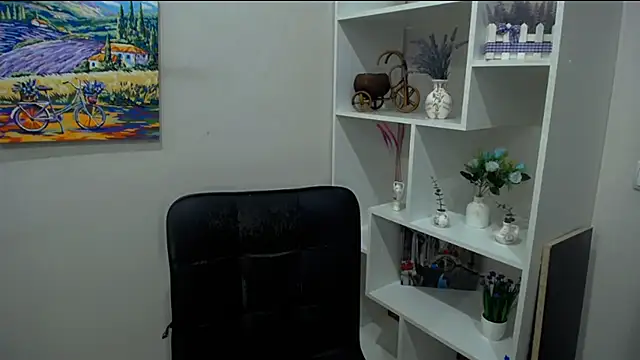 Snapshot of Dream_Caster_ chatting on October 24, 7:05 am Dream Caster online show from October 24, 7:05 am