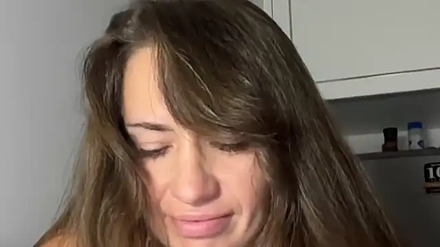 Roriann online show from March 10, 4:01 pm