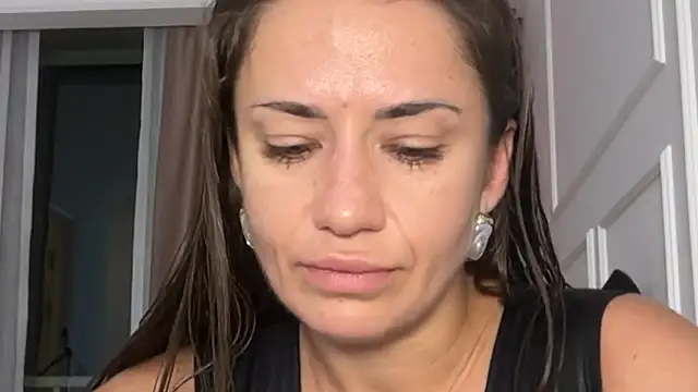 Roriann online show from March 17, 4:21 pm