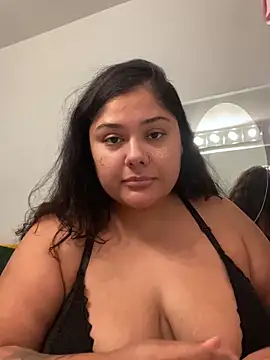 Snapshot of pmonie chatting on October 13, 4:07 pm pmonie online show from October 13, 4:07 pm