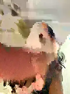 Snapshot of pmonie chatting on October 20, 1:50 am pmonie online show from October 20, 1:50 am