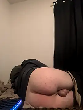 Snapshot of bear8t chatting on October 30, 9:22 am bear8t online show from October 30, 9:22 am