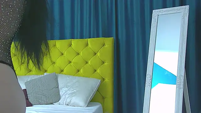 RubyHills online show from December 5, 5:05 am