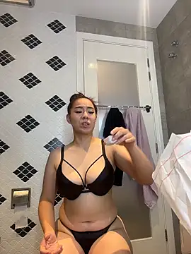 blueburrypie online show from February 21, 5:36 pm