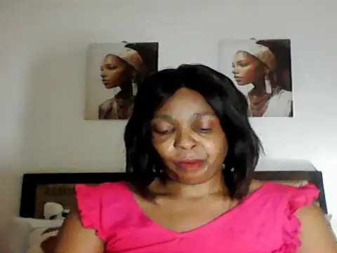 Snapshot of Blacksashaxx chatting on November 28, 5:26 pm Blacksashaxx online show from November 28, 5:26 pm