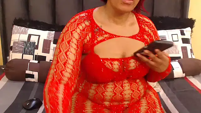 CurvyQueenx2 online show from July 26, 3:52 pm