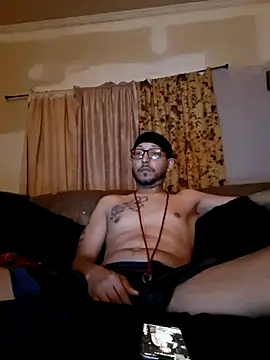 ThrowedWorldWide online show from November 22, 10:25 am