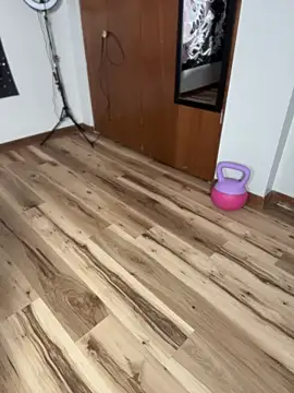 Snapshot of NeliaHexxen chatting on October 19, 5:19 am NeliaHexxen online show from October 19, 5:19 am