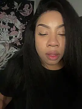 Snapshot of NeliaHexxen chatting on December 18, 1:11 am NeliaHexxen online show from December 18, 1:11 am