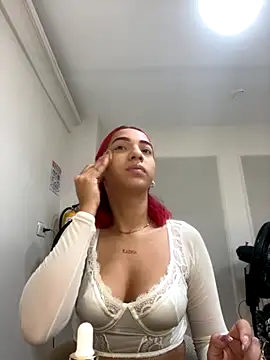 Snapshot of theladymonserrateshow chatting on November 6, 12:06 pm theladymonserrateshow online show from November 6, 12:06 pm