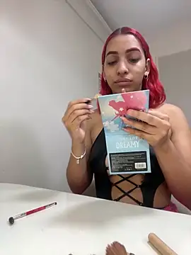 Snapshot of theladymonserrateshow chatting on November 12, 11:54 am theladymonserrateshow online show from November 12, 11:54 am