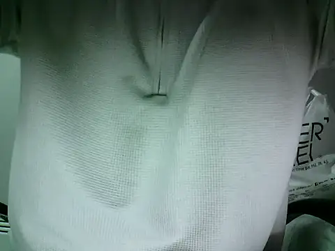 Snapshot of krerem chatting on October 13, 2:50 pm krerem online show from October 13, 2:50 pm