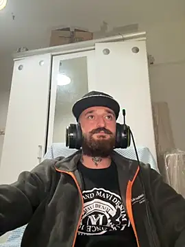 Snapshot of krerem chatting on December 2, 6:03 pm krerem online show from December 2, 6:03 pm