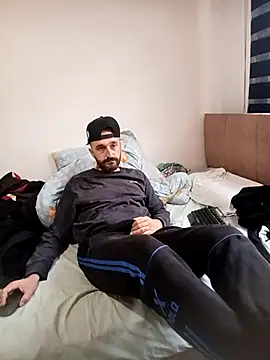 Snapshot of krerem chatting on February 10, 11:47 am krerem online show from February 10, 11:47 am