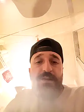 Snapshot of krerem chatting on February 11, 12:32 pm krerem online show from February 11, 12:32 pm