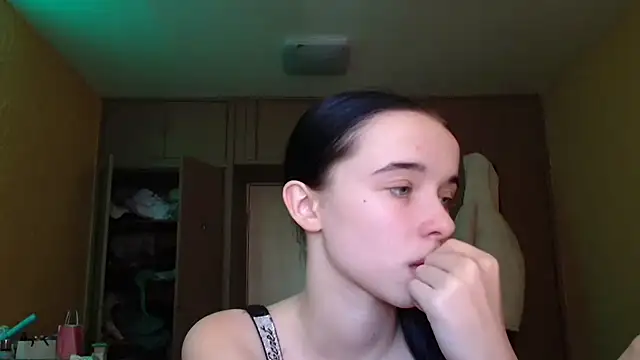 Emilia Light online show from February 28, 10:27 am