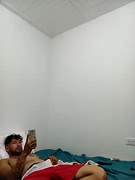 Snapshot of kingbickcockDn chatting on October 12, 3:11 pm kingbickcockDn online show from October 12, 3:11 pm