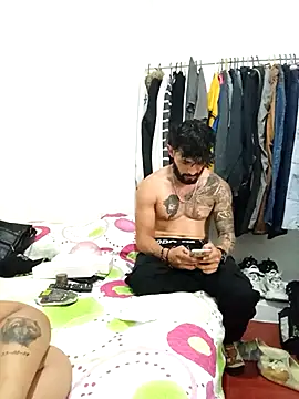 Snapshot of kingbickcockDn chatting on December 2, 9:21 pm kingbickcockDn online show from December 2, 9:21 pm