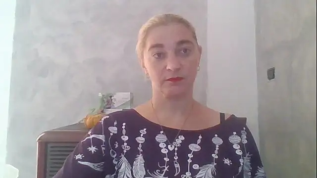 Snapshot of GoldenAngelMilf chatting on October 2, 1:07 pm GoldenAngelMilf online show from October 2, 1:07 pm