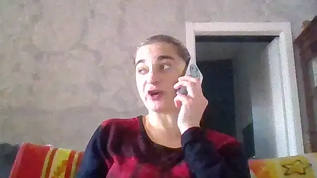 Snapshot of GoldenAngelMilf chatting on October 31, 8:04 am GoldenAngelMilf online show from October 31, 8:04 am