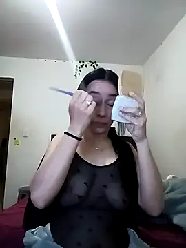 Snapshot of YaraDuartee chatting on October 12, 8:19 pm YaraDuartee online show from October 12, 8:19 pm