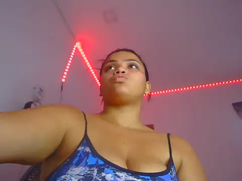 Snapshot of Mr_Sofia chatting on December 15, 8:24 pm Mr Sofia online show from December 15, 8:24 pm