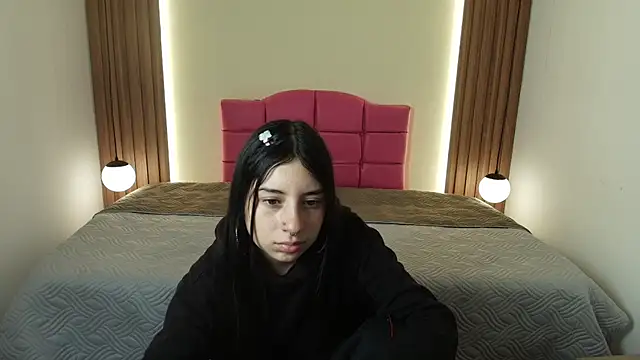 Snapshot of GabySweett_ chatting on April 29, 8:26 pm GabySweett online show from April 29, 8:26 pm