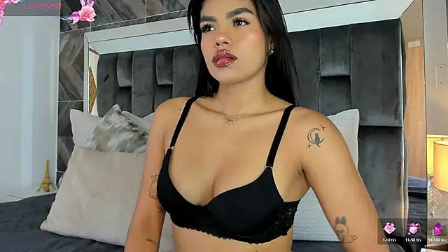 NaylaGrey online show from February 7, 11:25 am