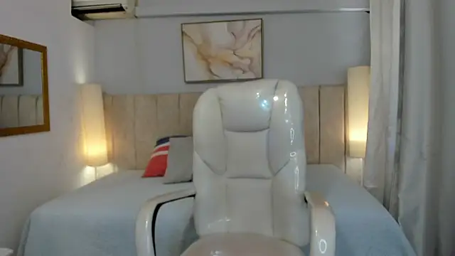 Snapshot of Ridwana_Haddad chatting on October 29, 12:07 pm Ridwana Haddad online show from October 29, 12:07 pm