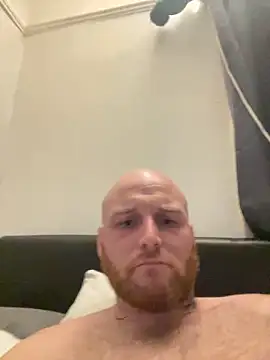 Snapshot of Thebald-topher chatting on October 28, 10:23 pm Thebald-topher online show from October 28, 10:23 pm