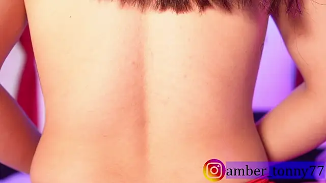 Snapshot of amber_tonny77 chatting on November 5, 9:09 am amber tonny77 online show from November 5, 9:09 am