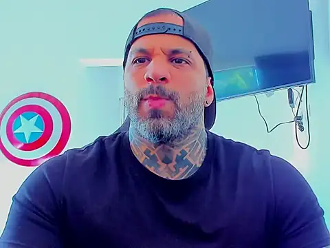 JoshRigby online show from October 31, 7:48 pm