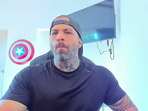 JoshRigby online show from November 7, 8:20 pm