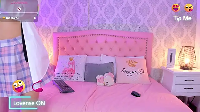 Snapshot of kendallspears_1 chatting on October 20, 3:40 am kendallspears 1 online show from October 20, 3:40 am