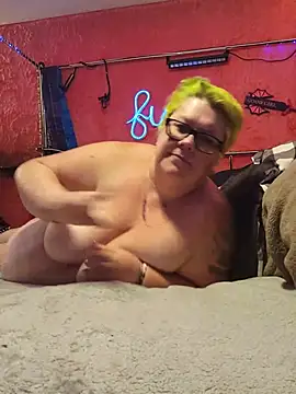 violentviolet68 online show from July 21, 3:47 pm