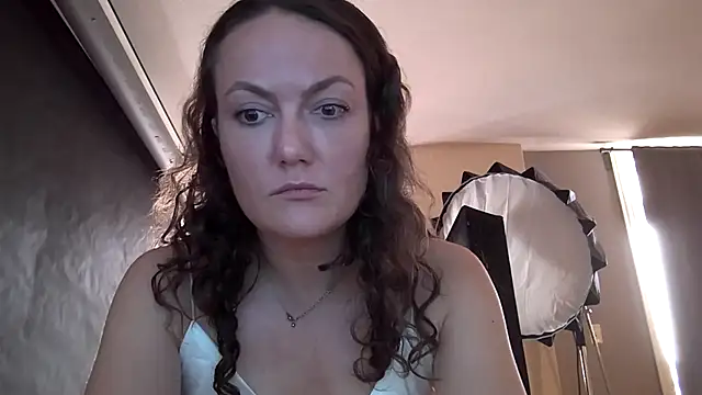 sexybriiiixoxo online show from April 29, 5:30 pm